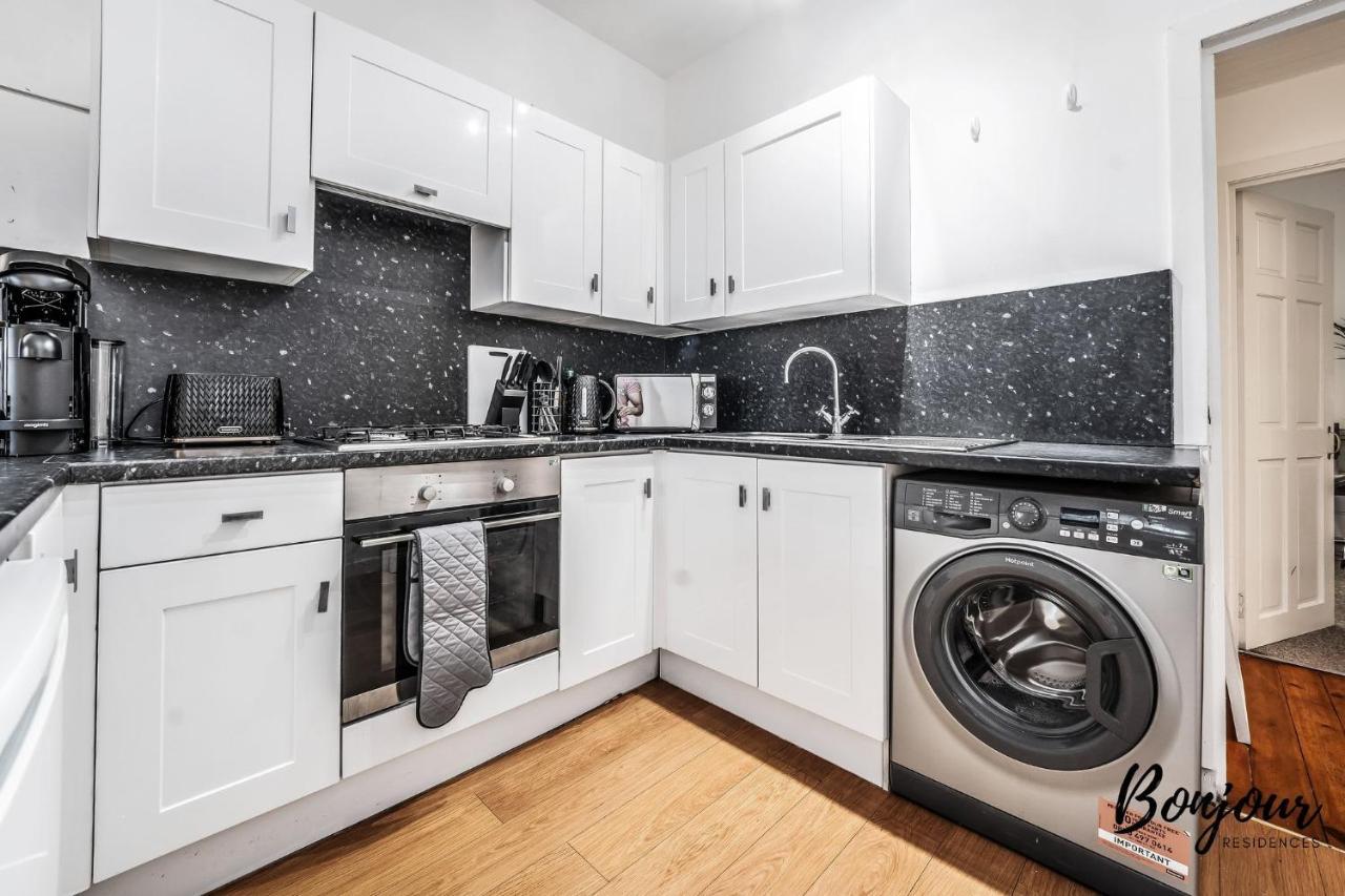 Cosy Grassmarket 2Br-1Ba - Newly Decorated! By Bonjour Residences 爱丁堡 外观 照片