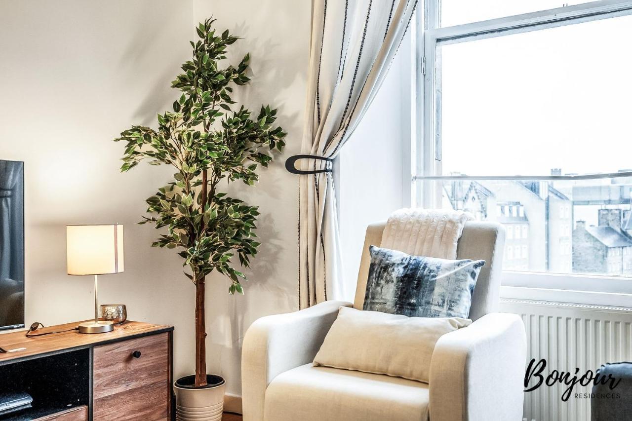 Cosy Grassmarket 2Br-1Ba - Newly Decorated! By Bonjour Residences 爱丁堡 外观 照片