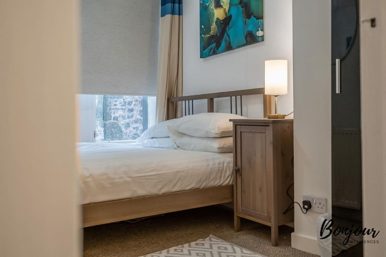 Cosy Grassmarket 2Br-1Ba - Newly Decorated! By Bonjour Residences 爱丁堡 外观 照片