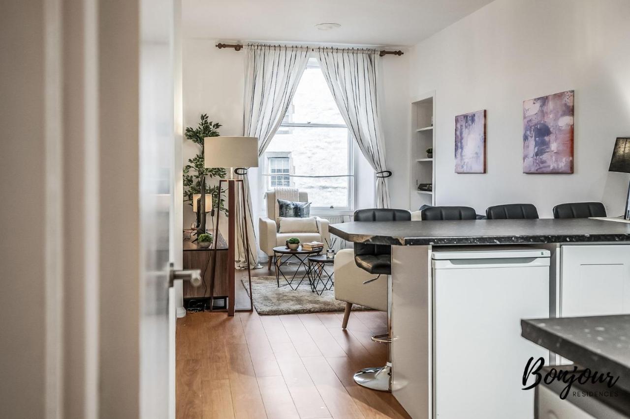 Cosy Grassmarket 2Br-1Ba - Newly Decorated! By Bonjour Residences 爱丁堡 外观 照片