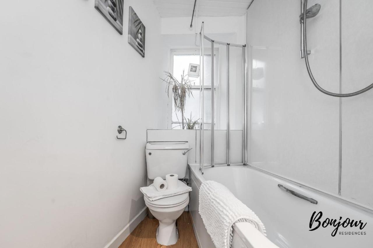 Cosy Grassmarket 2Br-1Ba - Newly Decorated! By Bonjour Residences 爱丁堡 外观 照片