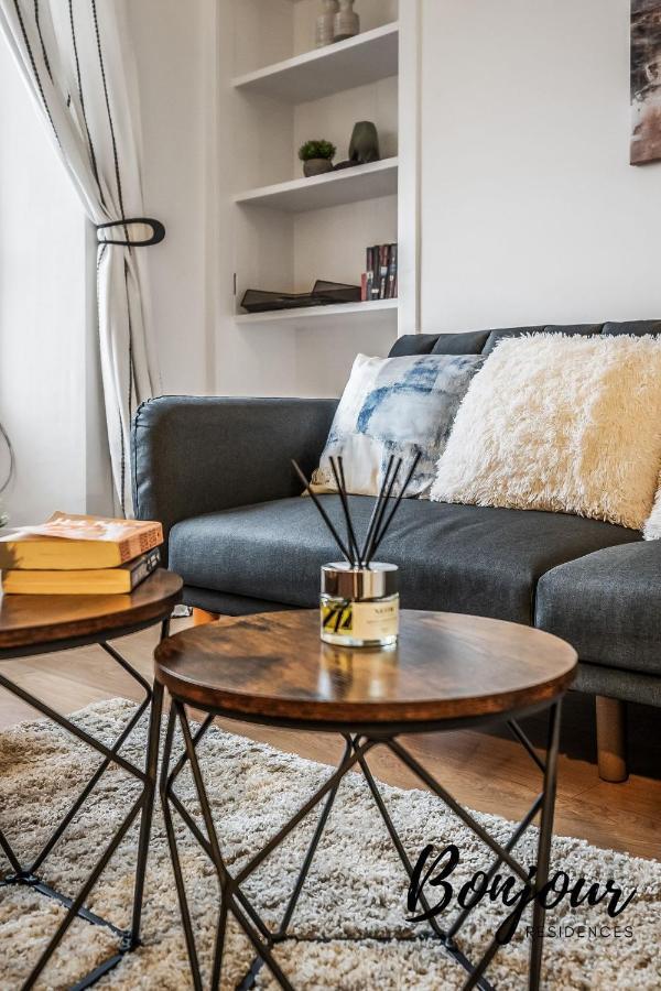 Cosy Grassmarket 2Br-1Ba - Newly Decorated! By Bonjour Residences 爱丁堡 外观 照片